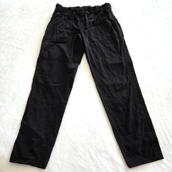 Athleta Women's Black Nylon Performance Jogger‎ Pants Size 2 - Picture 1 of 13
